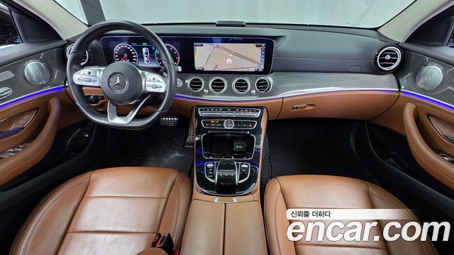 Mercedes-Benz E-Class 2019 — photo 10