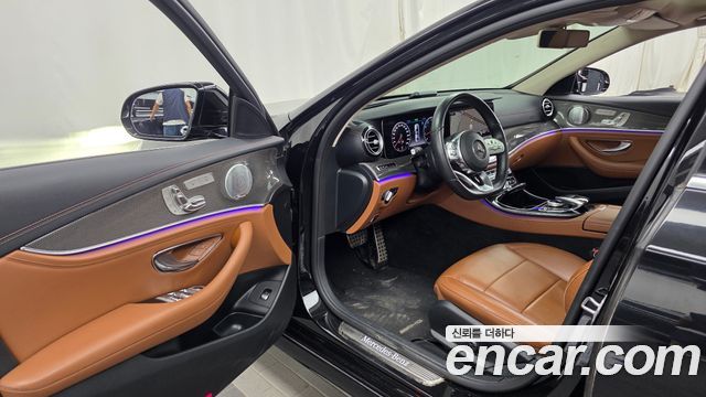 Mercedes-Benz E-Class 2019 — photo 13