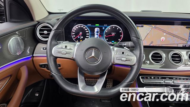 Mercedes-Benz E-Class 2019 — photo 19