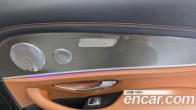 Mercedes-Benz E-Class 2019 — photo 24