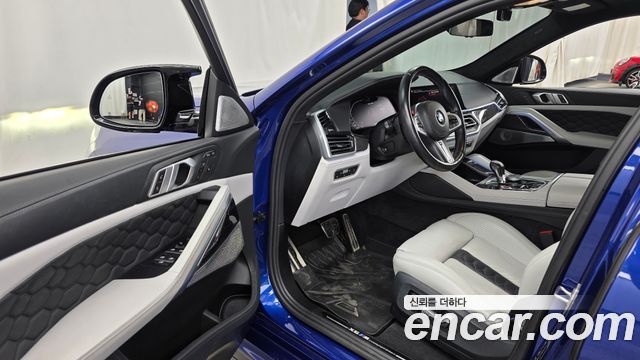 BMW X6M 2021 — photo 13