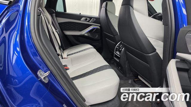 BMW X6M 2021 — photo 17