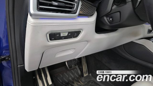 BMW X6M 2021 — photo 23