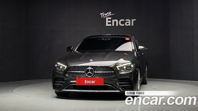 Mercedes-Benz E-Class 2021 — photo 3