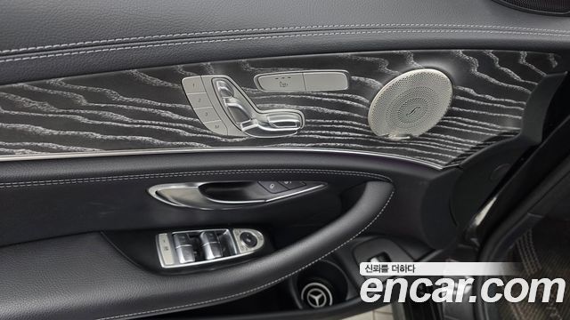 Mercedes-Benz E-Class 2021 — photo 29