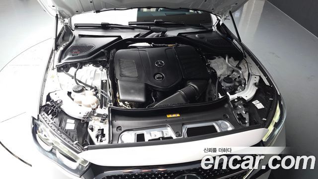 Mercedes-Benz E-Class 2026 — photo 6