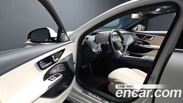 Mercedes-Benz E-Class 2026 — photo 10