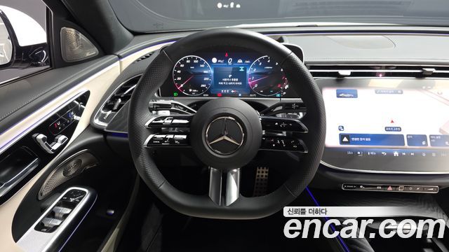 Mercedes-Benz E-Class 2026 — photo 13