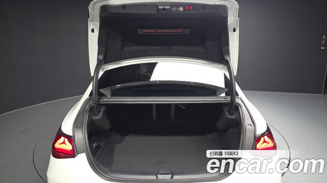 Mercedes-Benz E-Class 2026 — photo 20