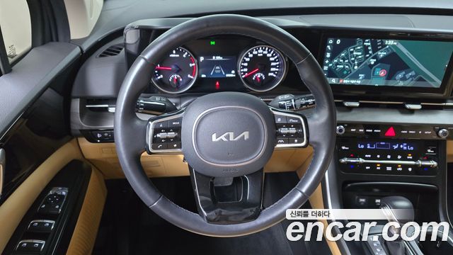 Kia Canival 2023 — photo 14