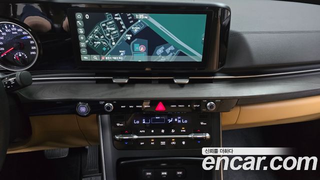 Kia Canival 2023 — photo 15