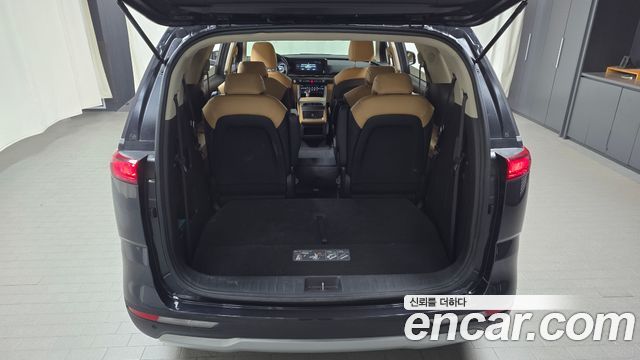 Kia Canival 2023 — photo 20
