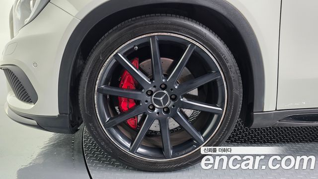 Mercedes-Benz GLA-Class 2016 — photo 5