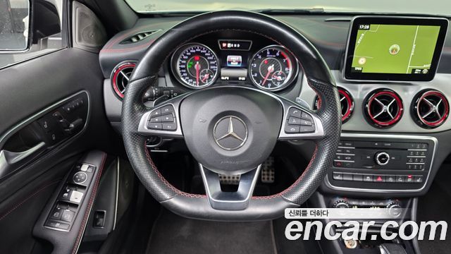 Mercedes-Benz GLA-Class 2016 — photo 19