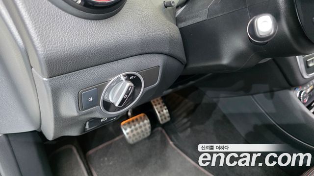 Mercedes-Benz GLA-Class 2016 — photo 25