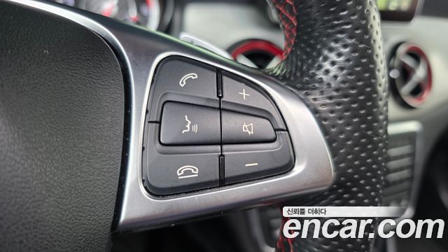 Mercedes-Benz GLA-Class 2016 — photo 26