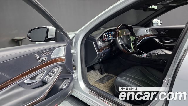 Mercedes-Benz S-Class 2020 — photo 13