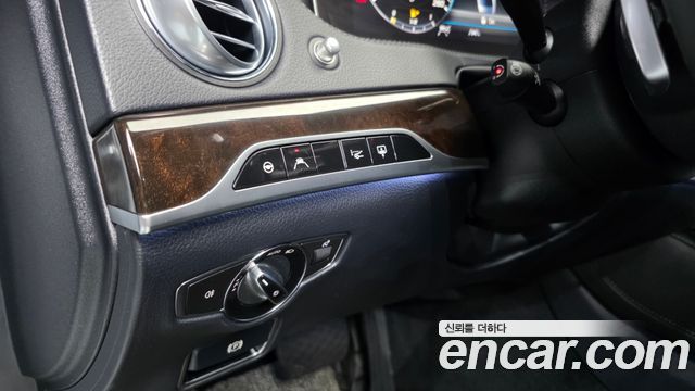 Mercedes-Benz S-Class 2020 — photo 30