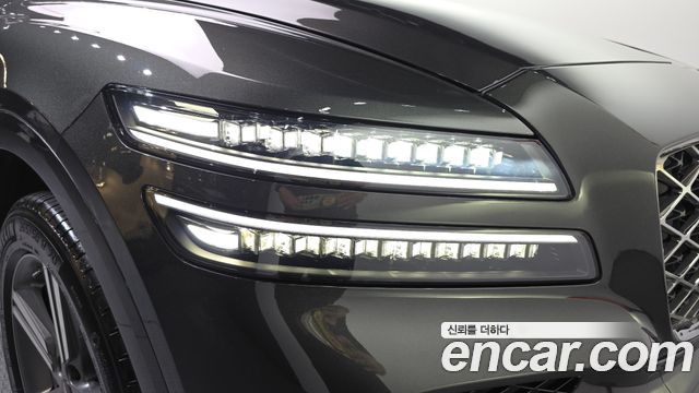 Genesis GV80 2024 — photo 8