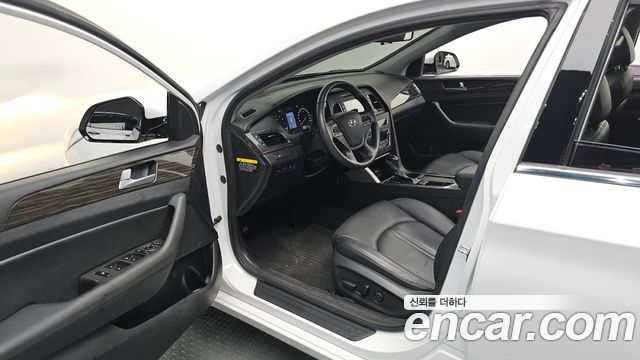 Hyundai Sonata 2015 — photo 13