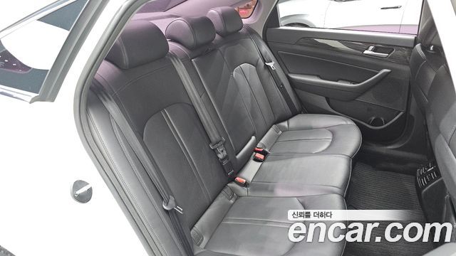 Hyundai Sonata 2015 — photo 16