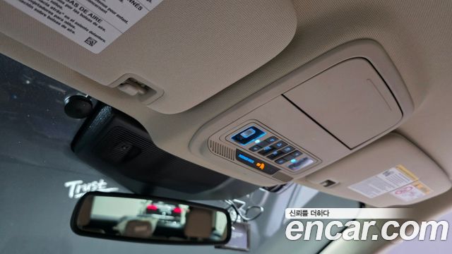 Ford Explorer 2021 — photo 23