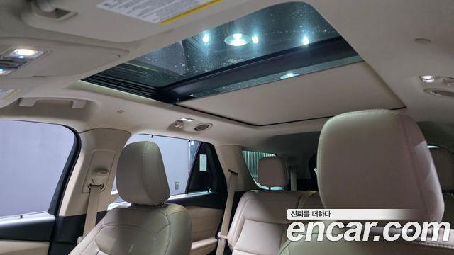 Ford Explorer 2021 — photo 24