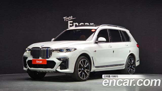 BMW X7 2022 — photo 1