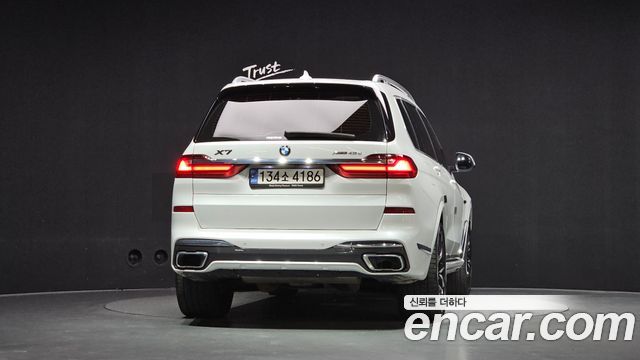 BMW X7 2022 — photo 4