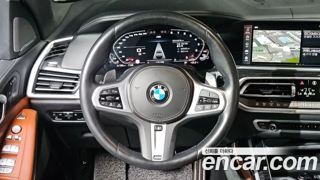 BMW X7 2022 — photo 17
