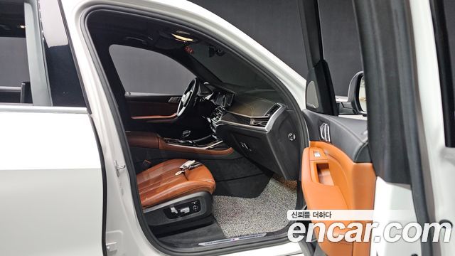 BMW X7 2022 — photo 23