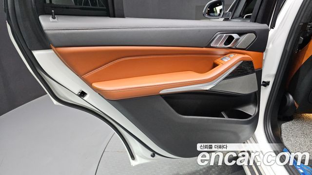 BMW X7 2022 — photo 15
