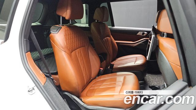 BMW X7 2022 — photo 30