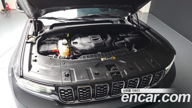 Jeep Cherokee 2023 — photo 6