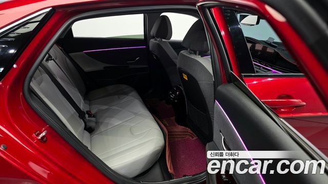 Hyundai AVANTE 2021 — photo 18