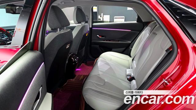 Hyundai AVANTE 2021 — photo 16