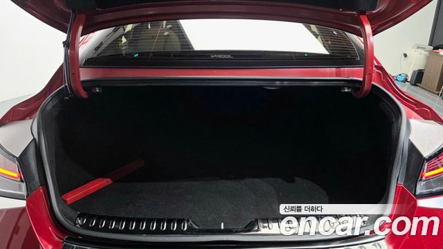 Hyundai AVANTE 2021 — photo 29