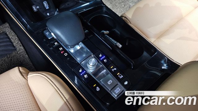 Kia K7 2021 — photo 9