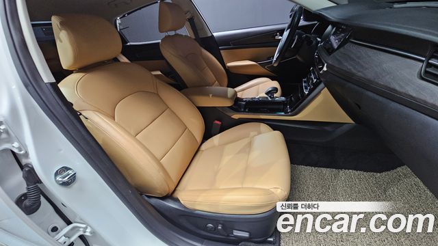 Kia K7 2021 — photo 11