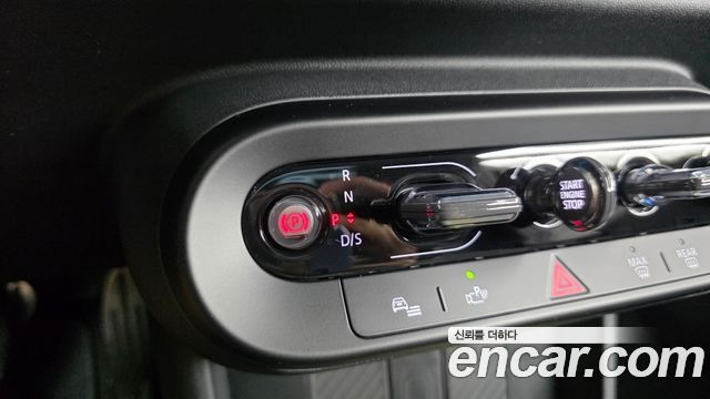 Mini Cooper 2025 — photo 12