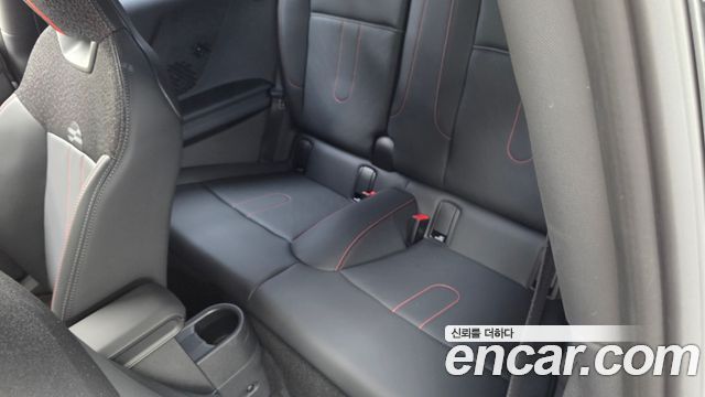Mini Cooper 2025 — photo 16