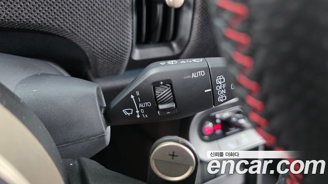 Mini Cooper 2025 — photo 29