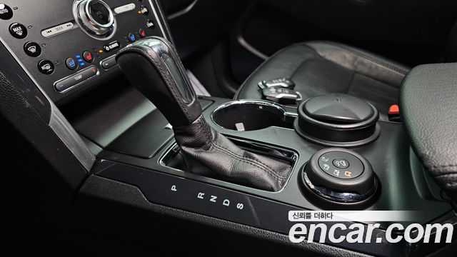 Ford Explorer 2017 — photo 9