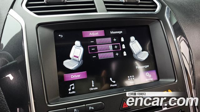 Ford Explorer 2017 — photo 17