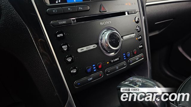 Ford Explorer 2017 — photo 19