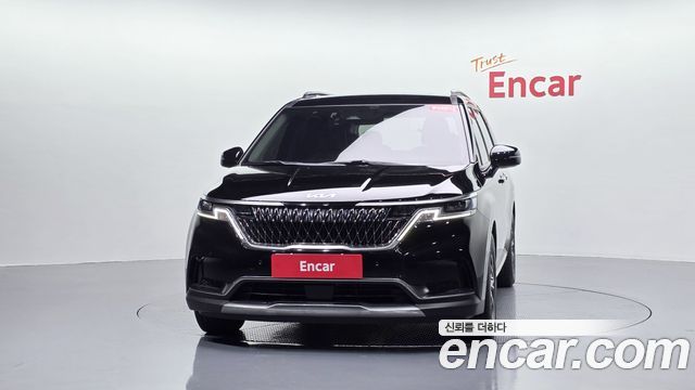 Kia Canival 2023 — photo 3