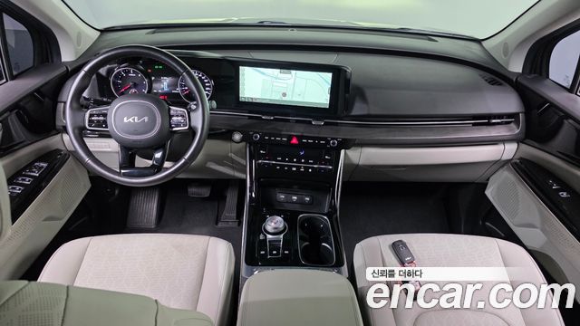 Kia Canival 2023 — photo 10
