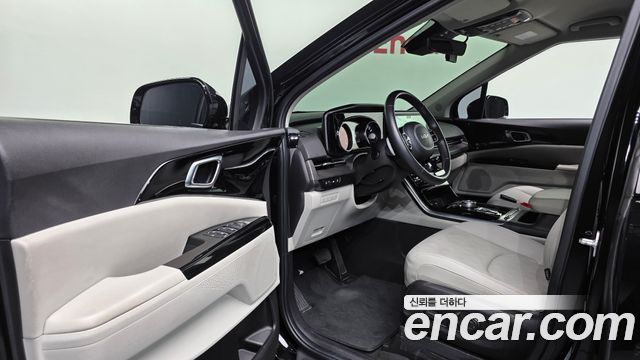 Kia Canival 2023 — photo 13