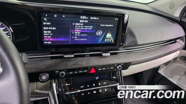 Kia Canival 2023 — photo 20