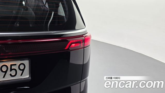 Kia Canival 2023 — photo 9